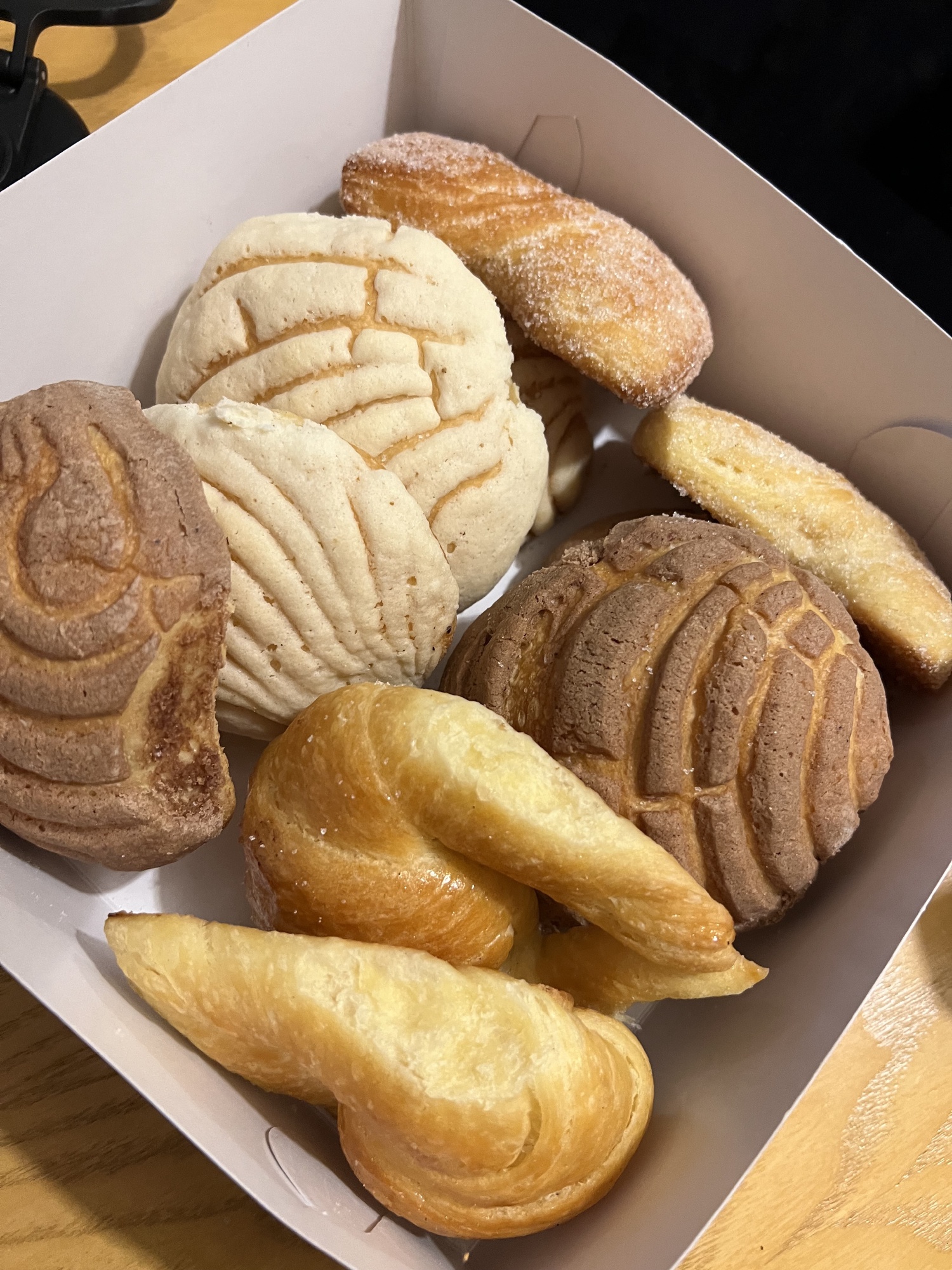 The baked goods here are so delicious! My favorite are the conchas!