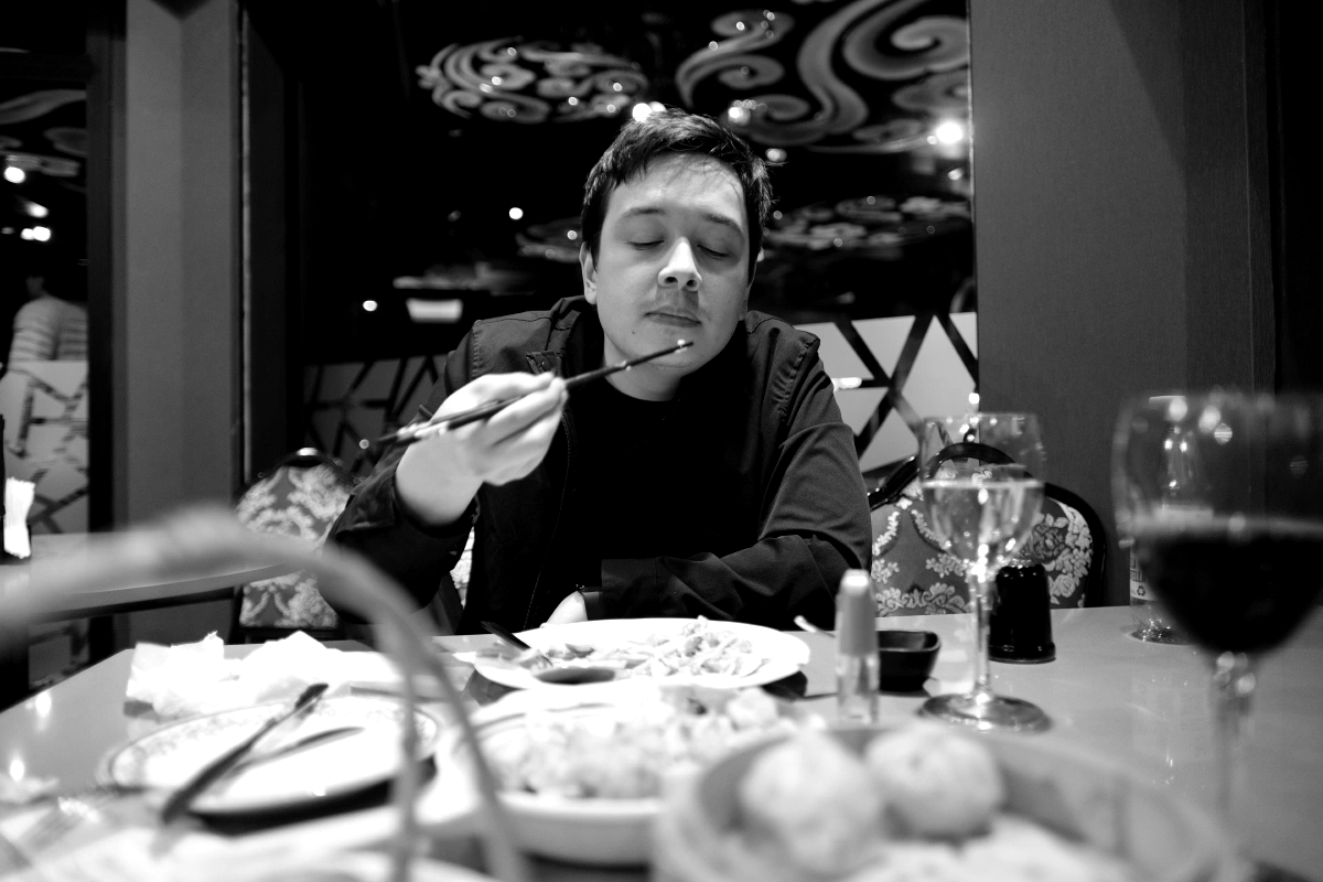 The food here was great, best pork buns I have had... Alex had his vegetarian noods