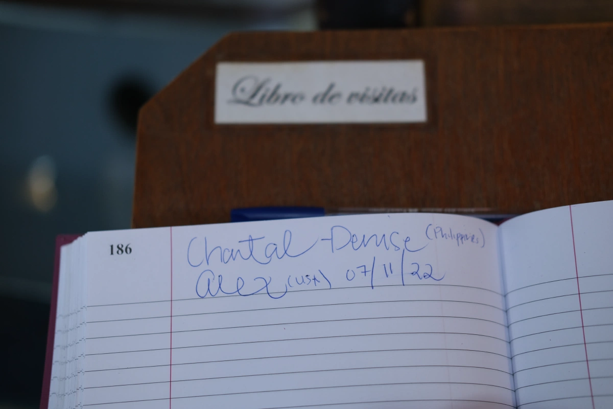 I just had to sign the guest book, since we were waiting anyway! When people find out I'm from the Philippines, they are delighted to see someone all the way from there, here!
