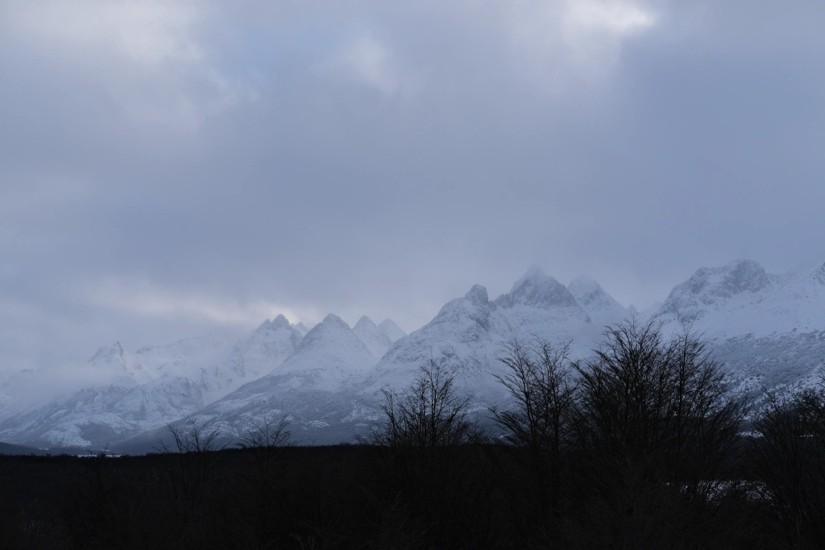 We would see a lot of helicopters touring the town and these mountains above us - what a sight it must be!