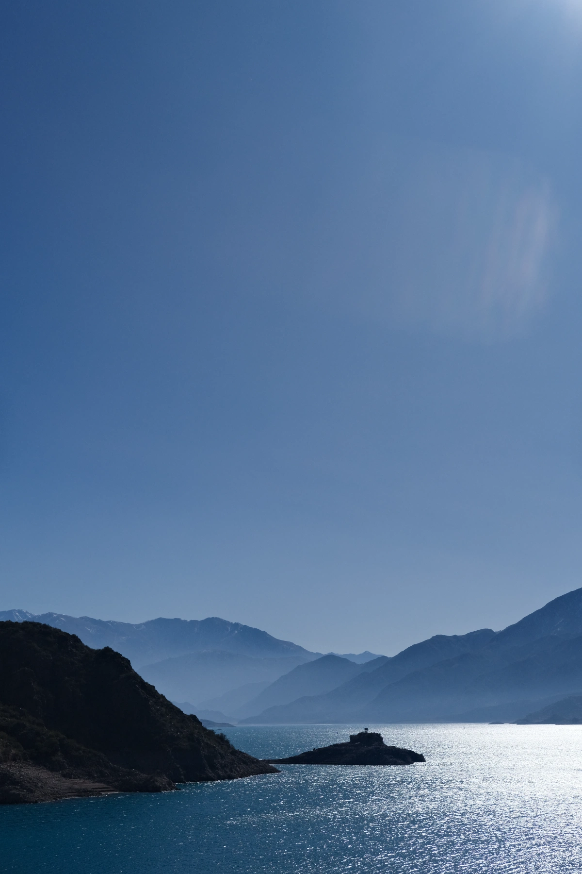 Do you see the paraglider? 