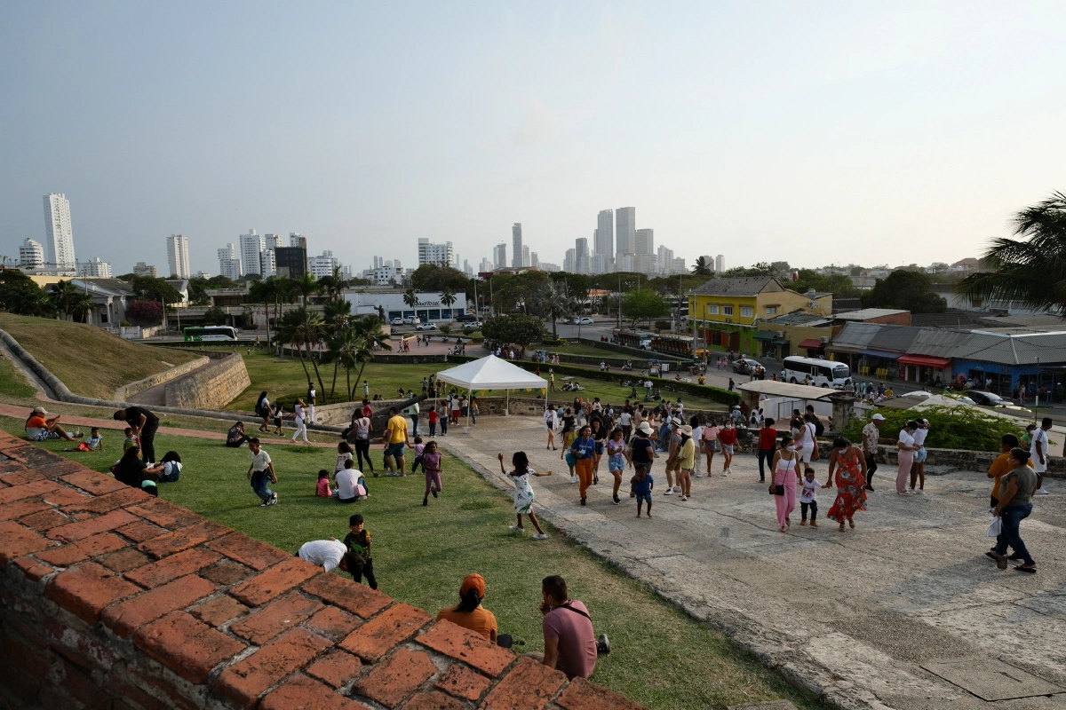 Similar to the La Popa Convent, this fort overlooks the city of Cartagena and the Caribbean Sea. 